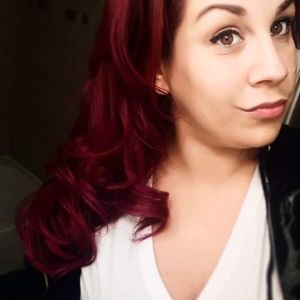 Meet your Posher, Amanda